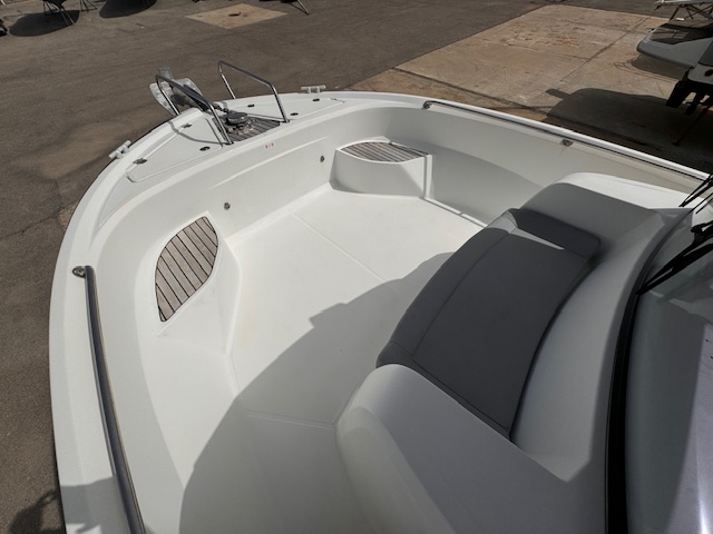 slider 9 Beneteau Barracuda 9